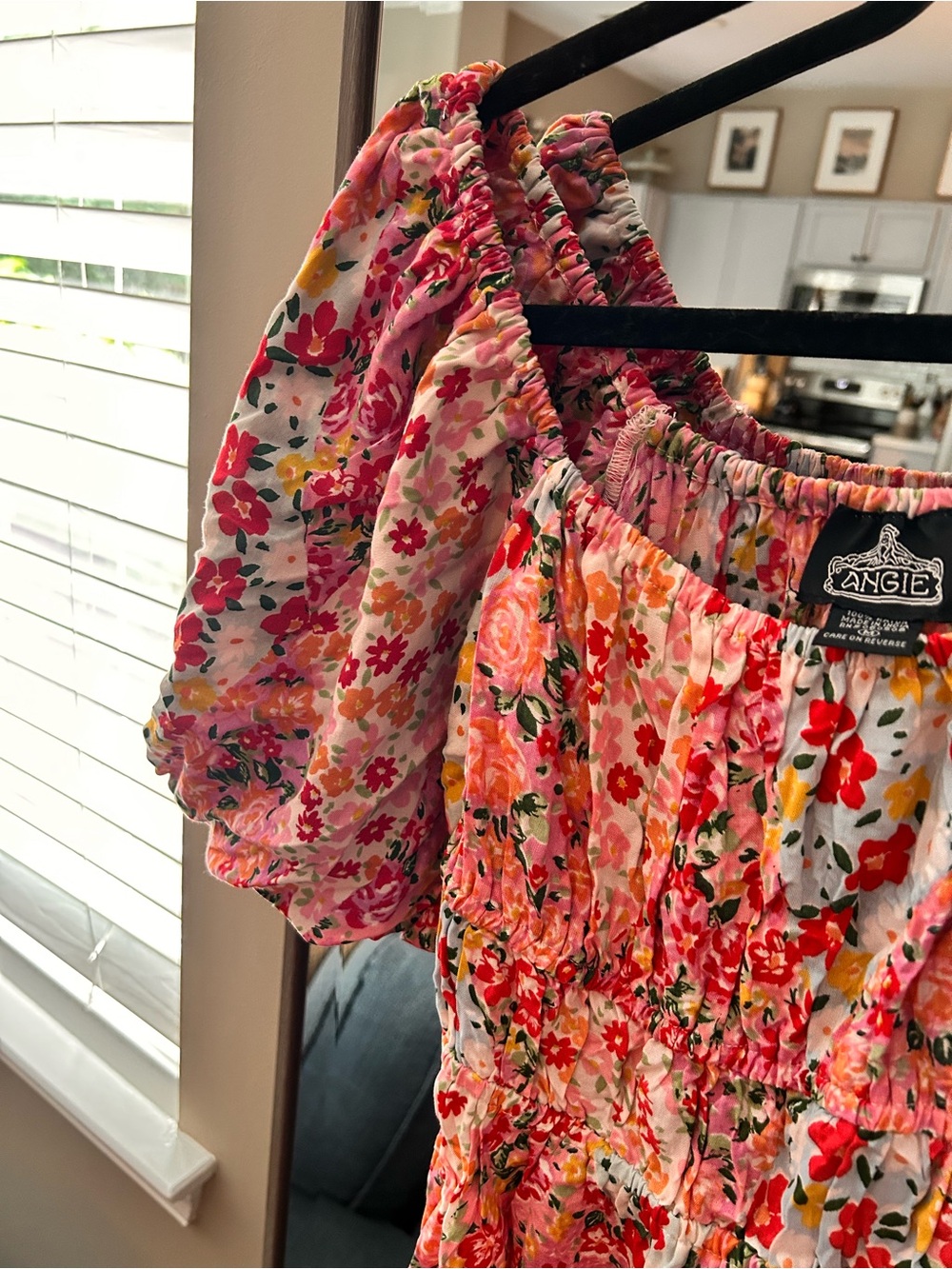Angie Pink & Red Floral Puff-Sleeve Mini Dress Medium - Picture 3 of 4